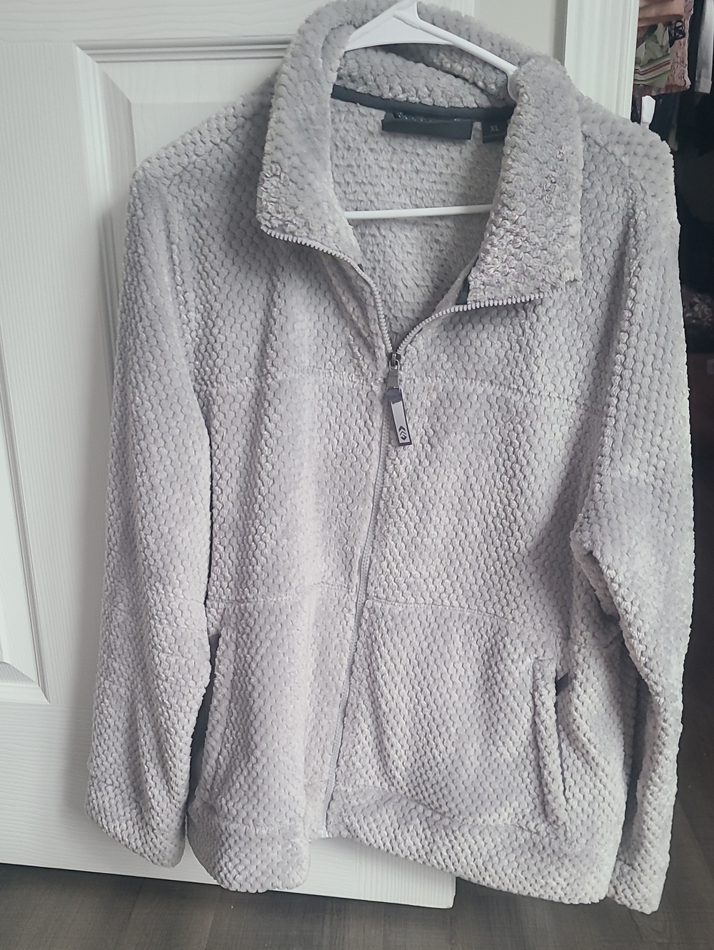Free Country Light Gray Plush Full-Zip Teddy Jacket
